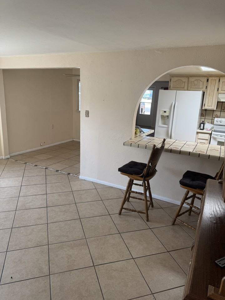 111 Graham Dr #NA - Photo 6 of 16