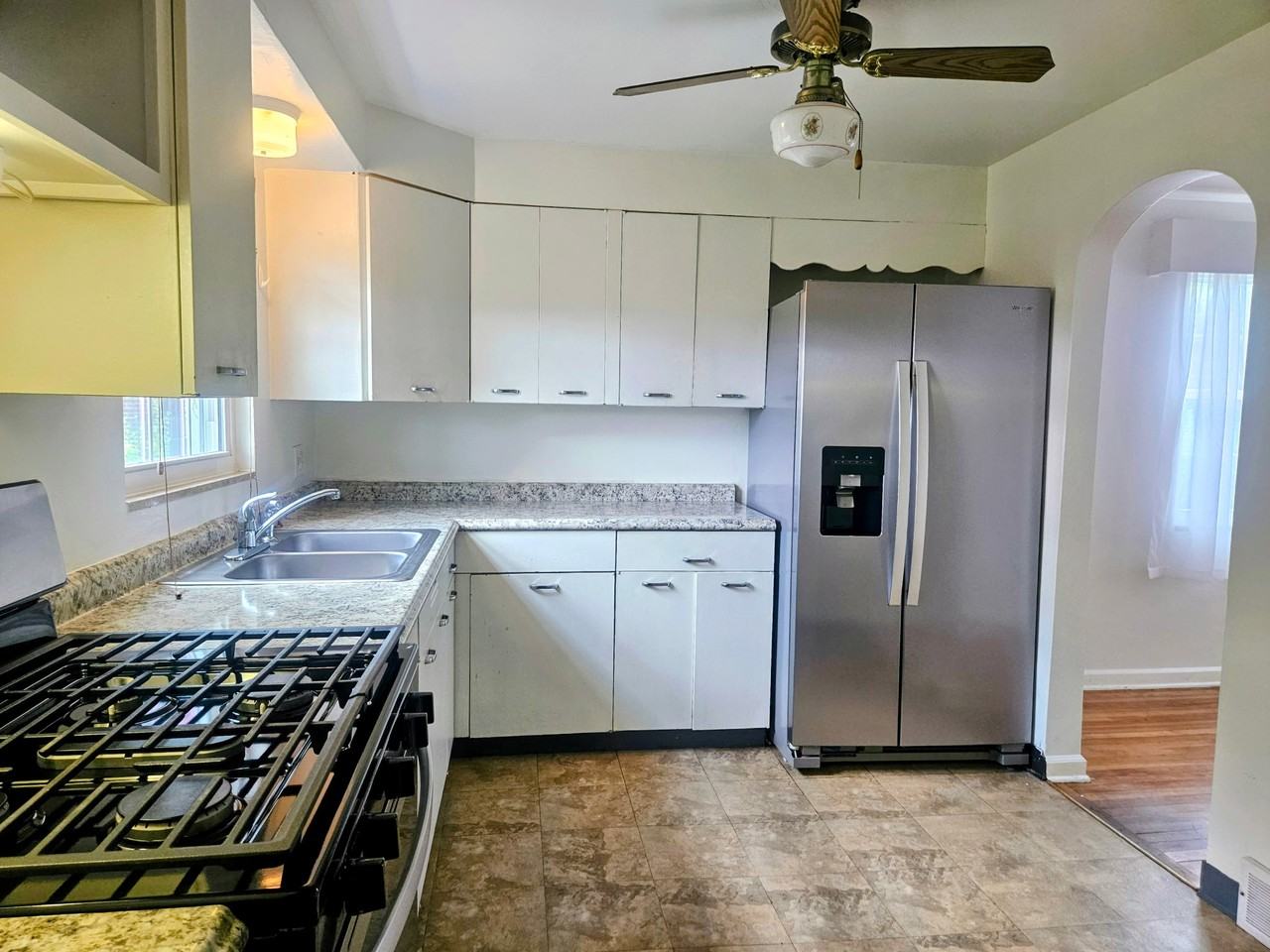 1920 James St #NA - Photo 6 of 21
