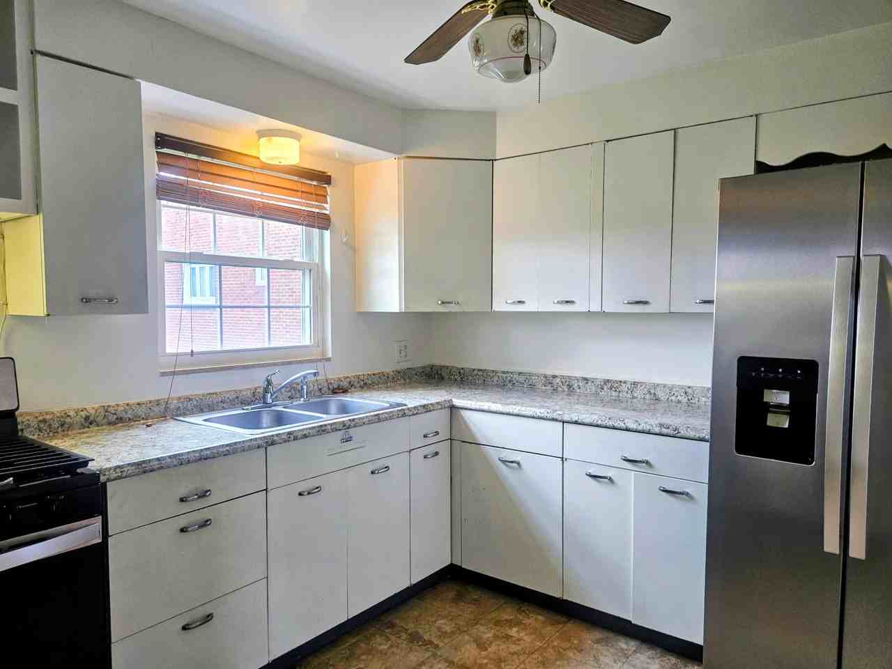 1920 James St #NA - Photo 7 of 21