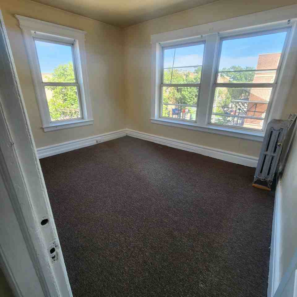 71 4th Ave #7 - Photo 4 of 10