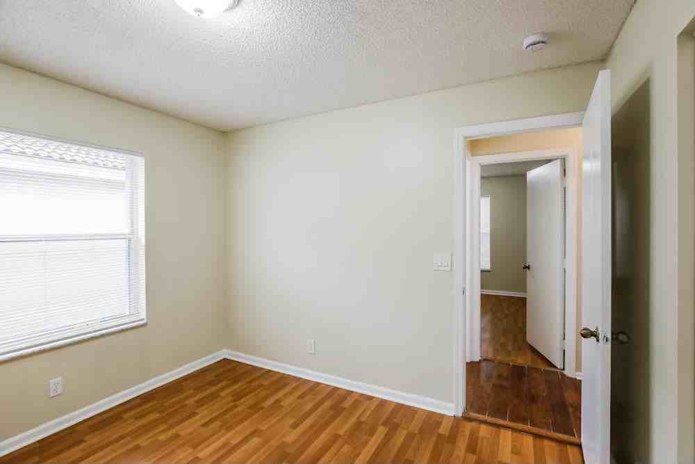4948 Sw 32nd Way #NA - Photo 3 of 10