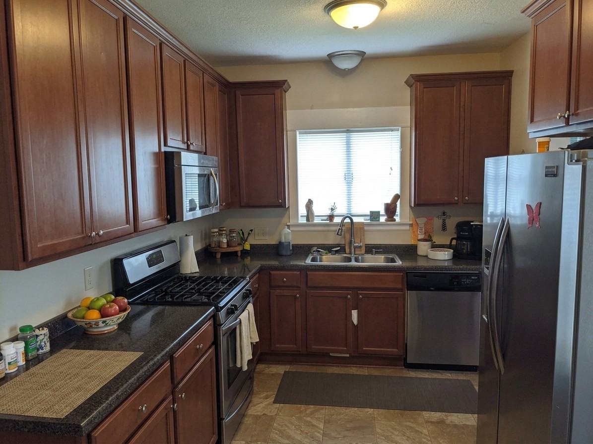 619 4th St #NA - Photo 3 of 17