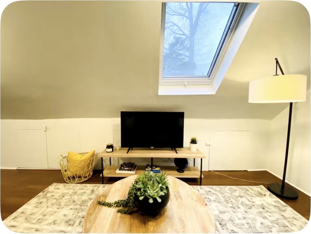 3 Leslie St #NA - Photo 6 of 20