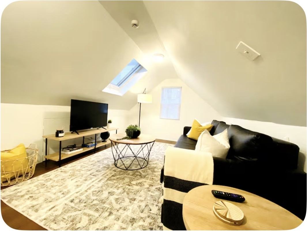 3 Leslie St #NA - Photo 7 of 20