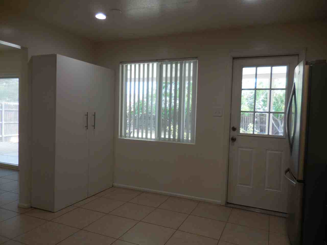 1305 E Don Carlos Ave #NA - Photo 4 of 15