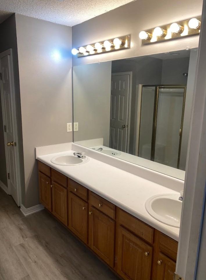 812 Willow Pointe Dr E #NA - Photo 6 of 11