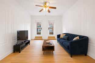 404 Hawthorne St #1 - Photo 1 of 1