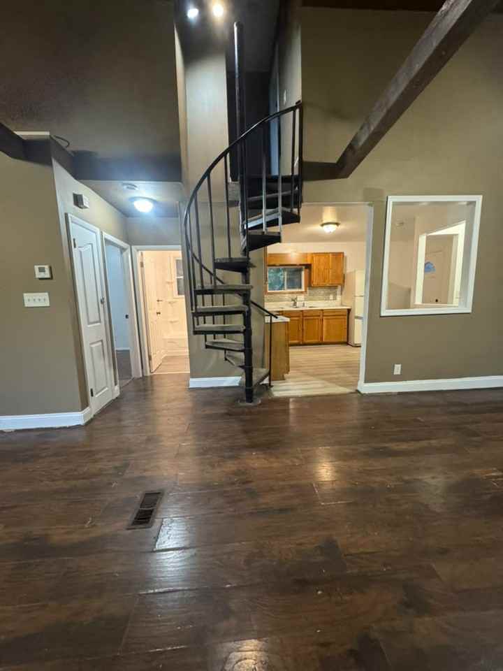 259 Elizabeth Ave #NA - Photo 7 of 18