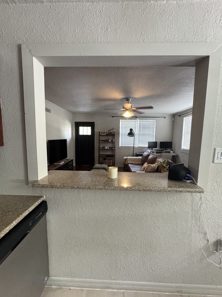 102 W Cayuga St #NA - Photo 5 of 13