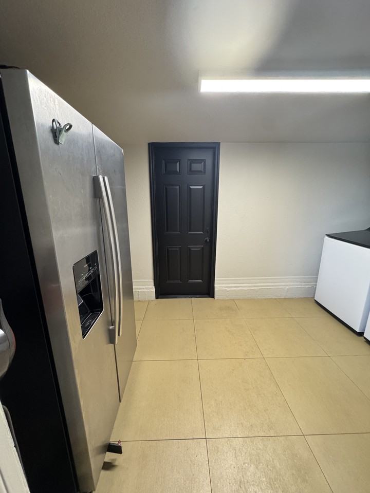 102 W Cayuga St #NA - Photo 7 of 13