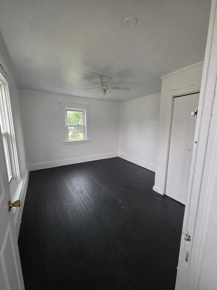 2326 N Ridge Rd #NA - Photo 6 of 10