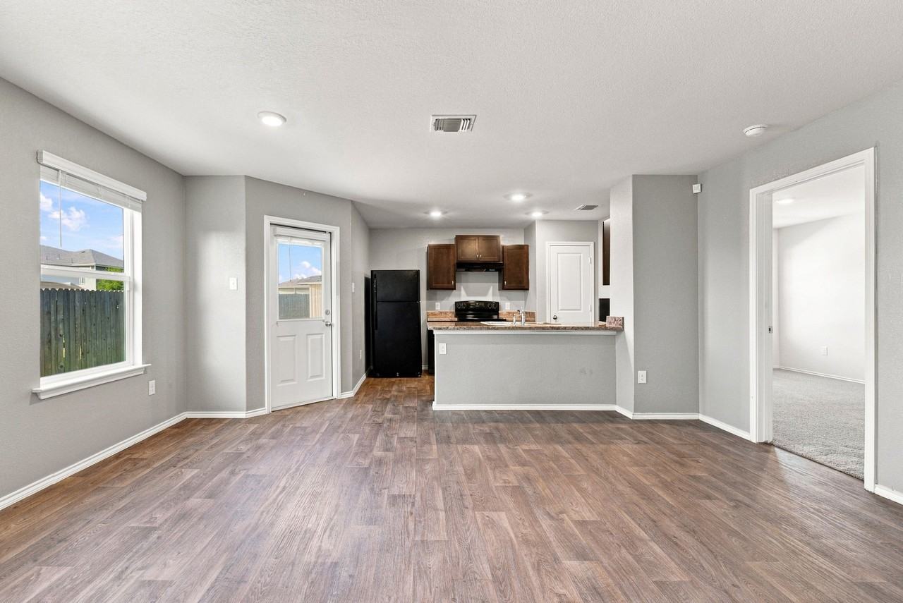 8111 Autares Sq #NA - Photo 3 of 19