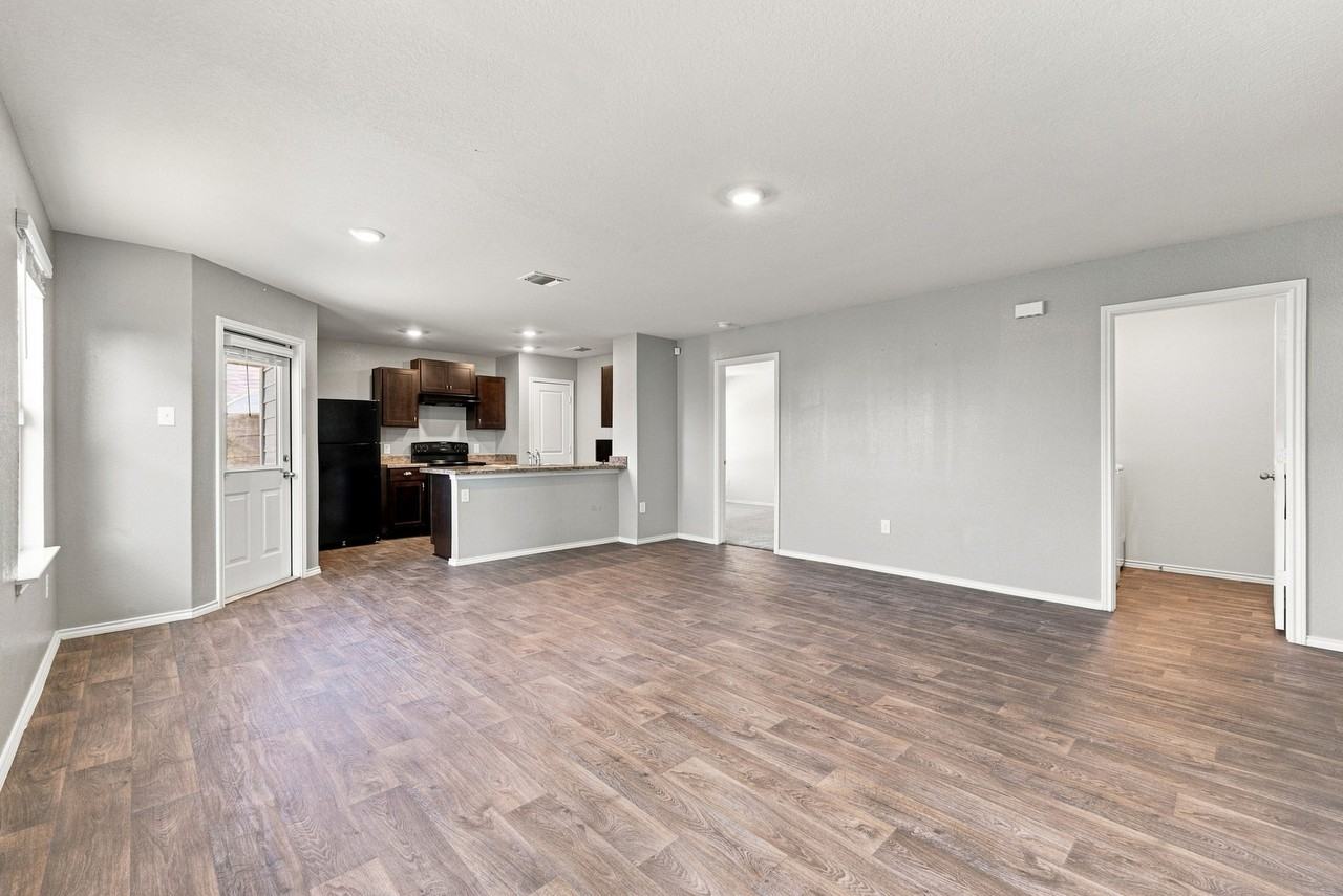8111 Autares Sq #NA - Photo 4 of 19