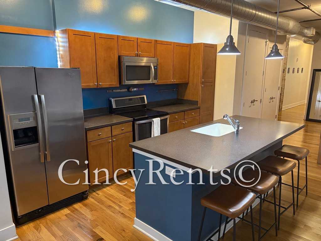 1432 Race St #105 - Photo 5 of 15