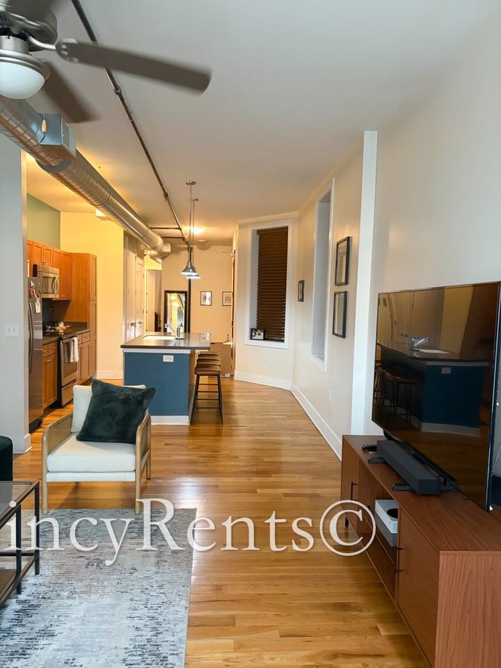1432 Race St #105 - Photo 7 of 15