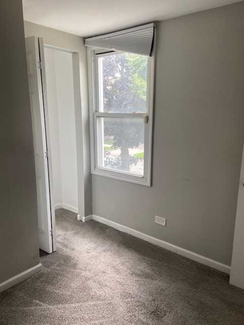 2418 W 36th St #2 - Photo 7 of 13