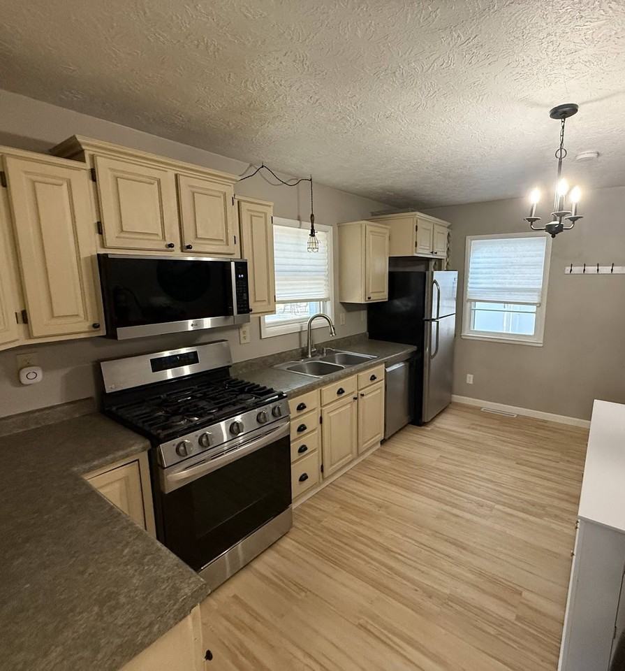 1505 S Wayland Ave #NA - Photo 4 of 17