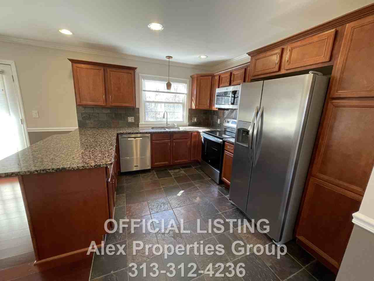 31045 Sheridan Dr #NA - Photo 2 of 22