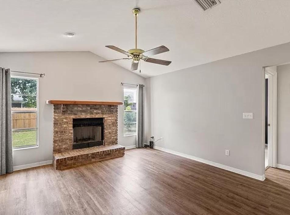 1547 Spring Ridge Cir #2 - Photo 2 of 6