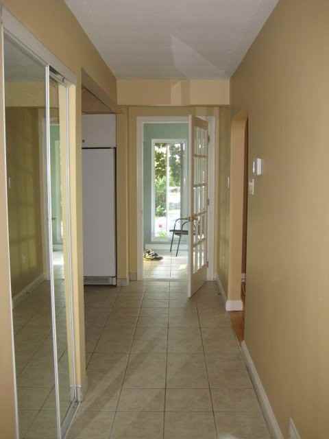 11 Séguin St - Photo 7 of 9