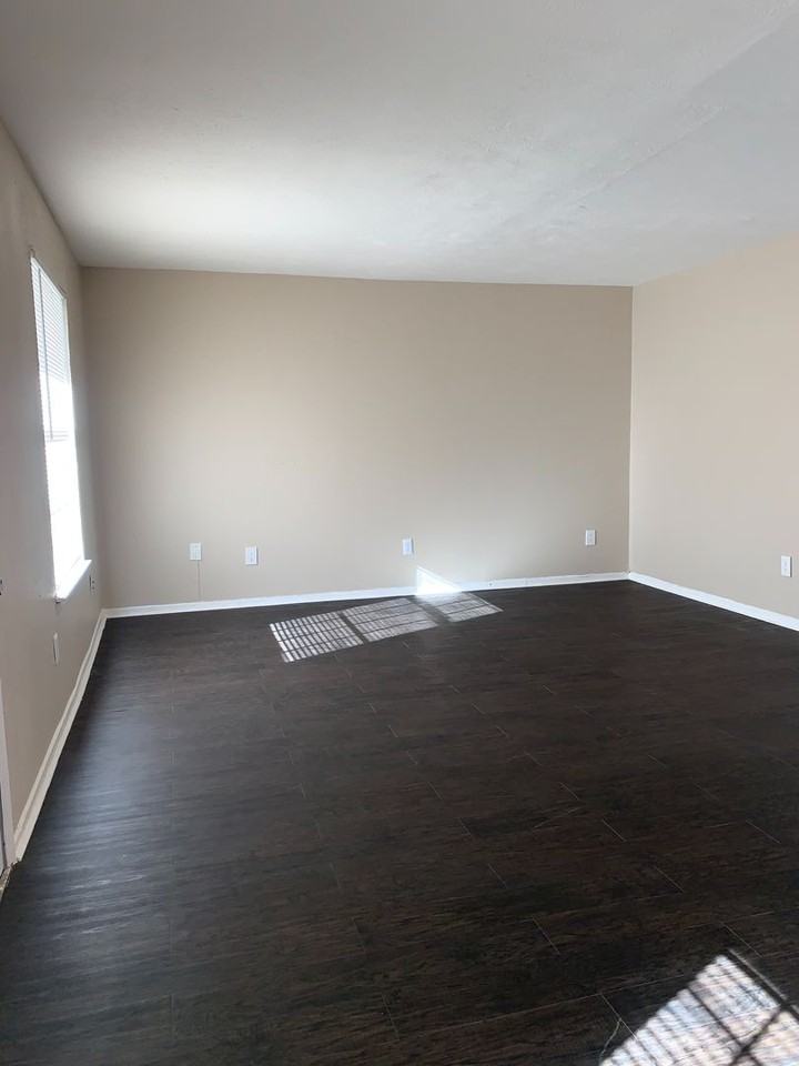 3823 Bonnie View Rd - Photo 2 of 14