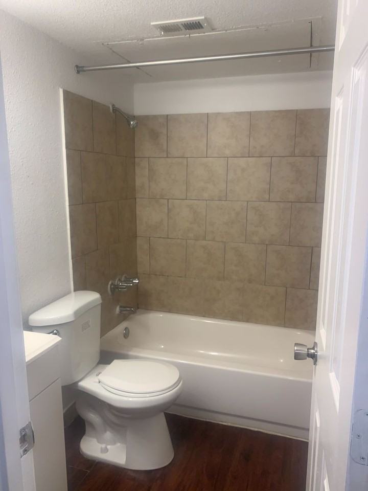 3823 Bonnie View Rd - Photo 4 of 14