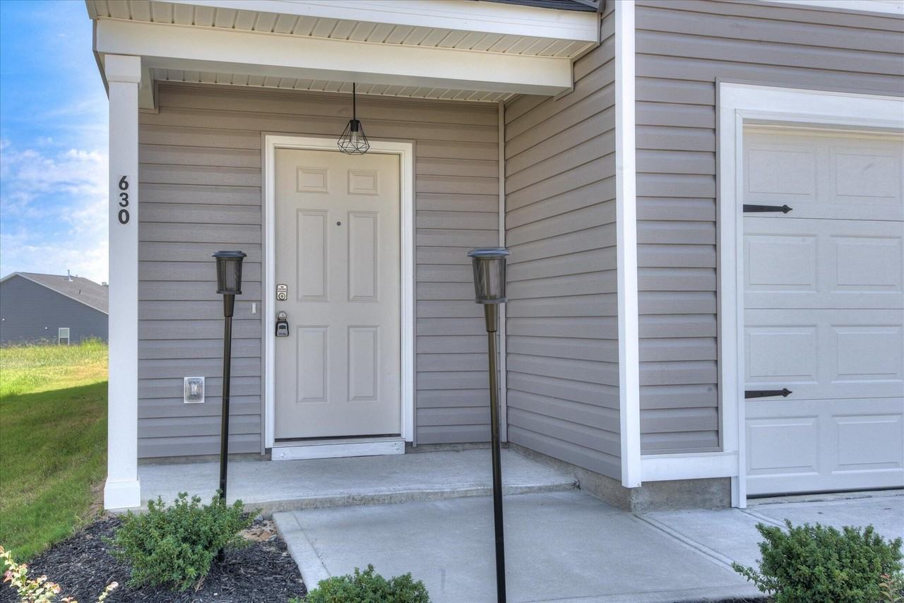 630 Downstream Ct - Photo 4 of 39