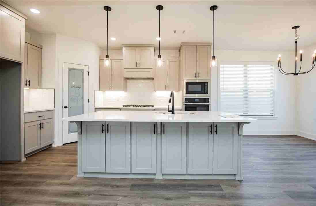 6806 Sw Orange Ave - Photo 7 of 24