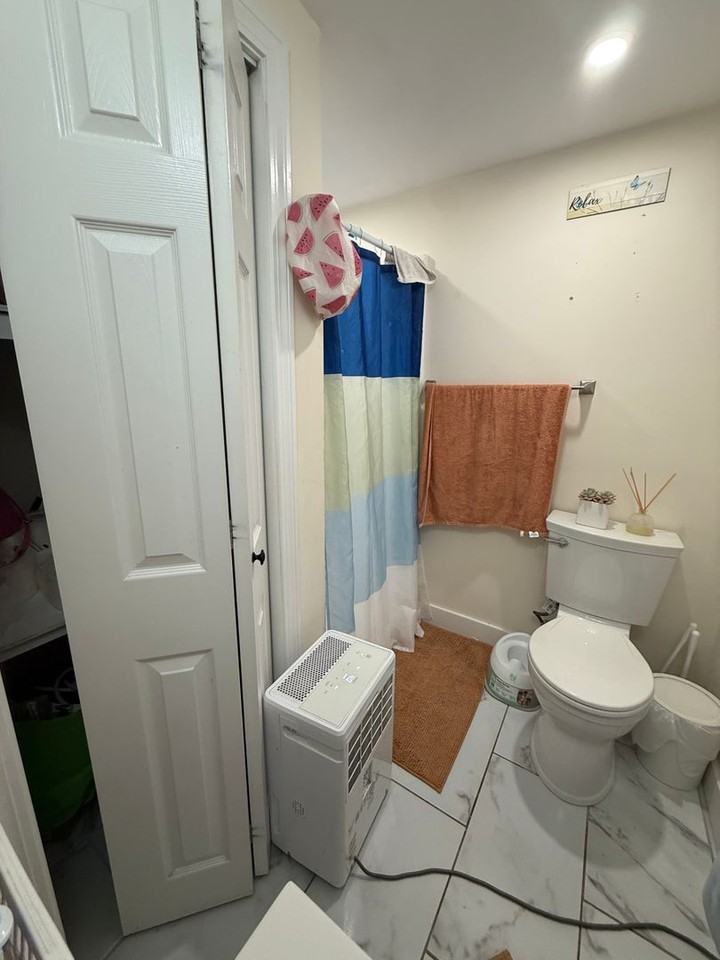 280 Winter St - Photo 2 of 4