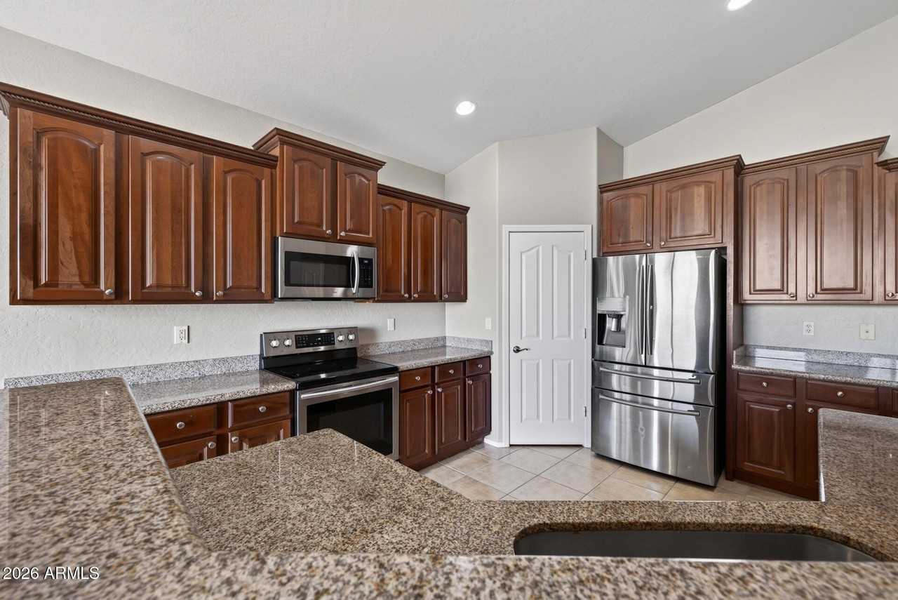 3096 E Kingbird Pl - Photo 4 of 45