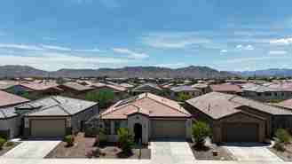 2413 W Sunland Ave - Photo 1 of 1