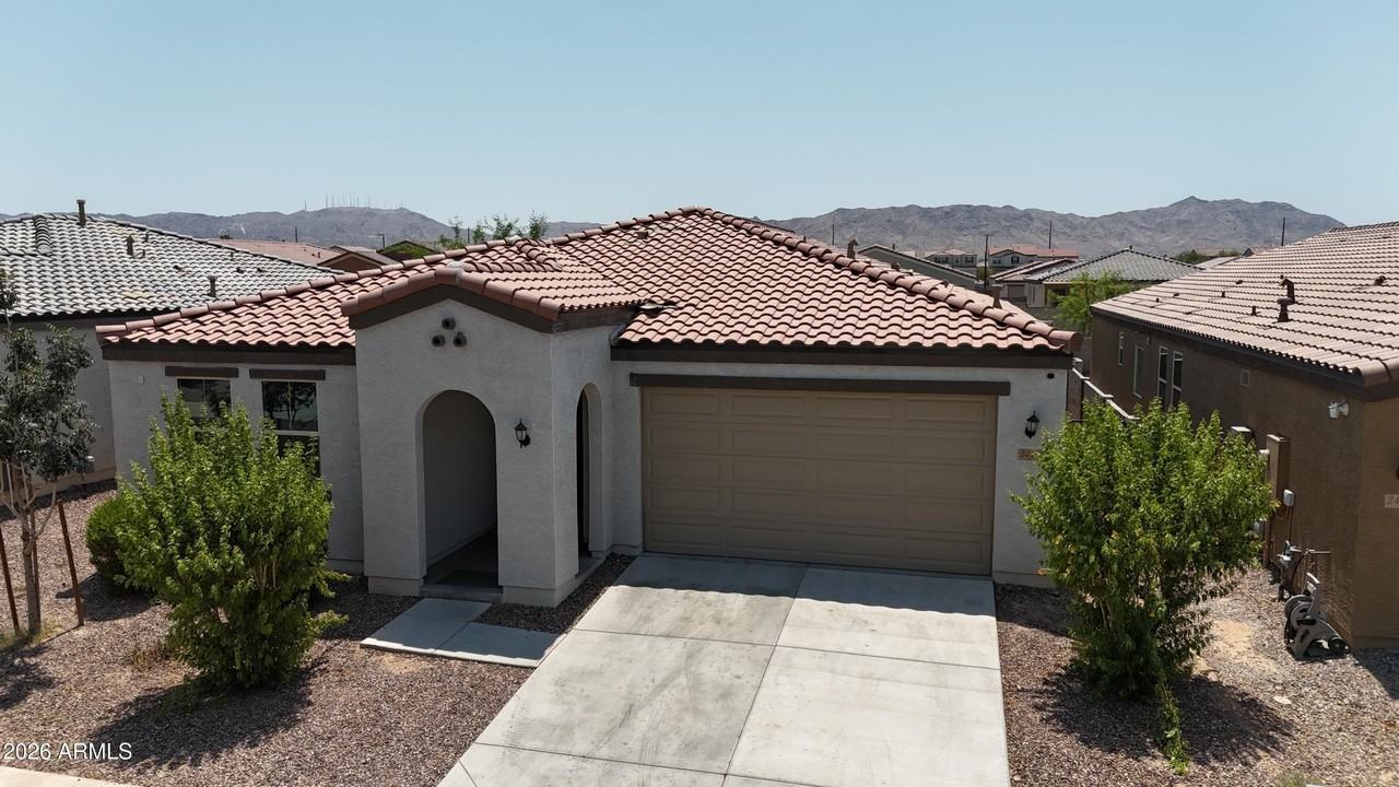 2413 W Sunland Ave - Photo 2 of 15