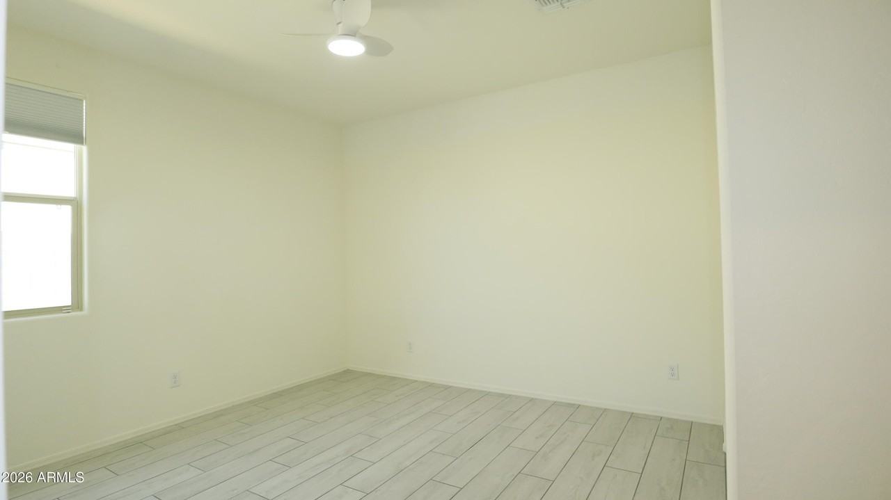 2413 W Sunland Ave - Photo 6 of 15