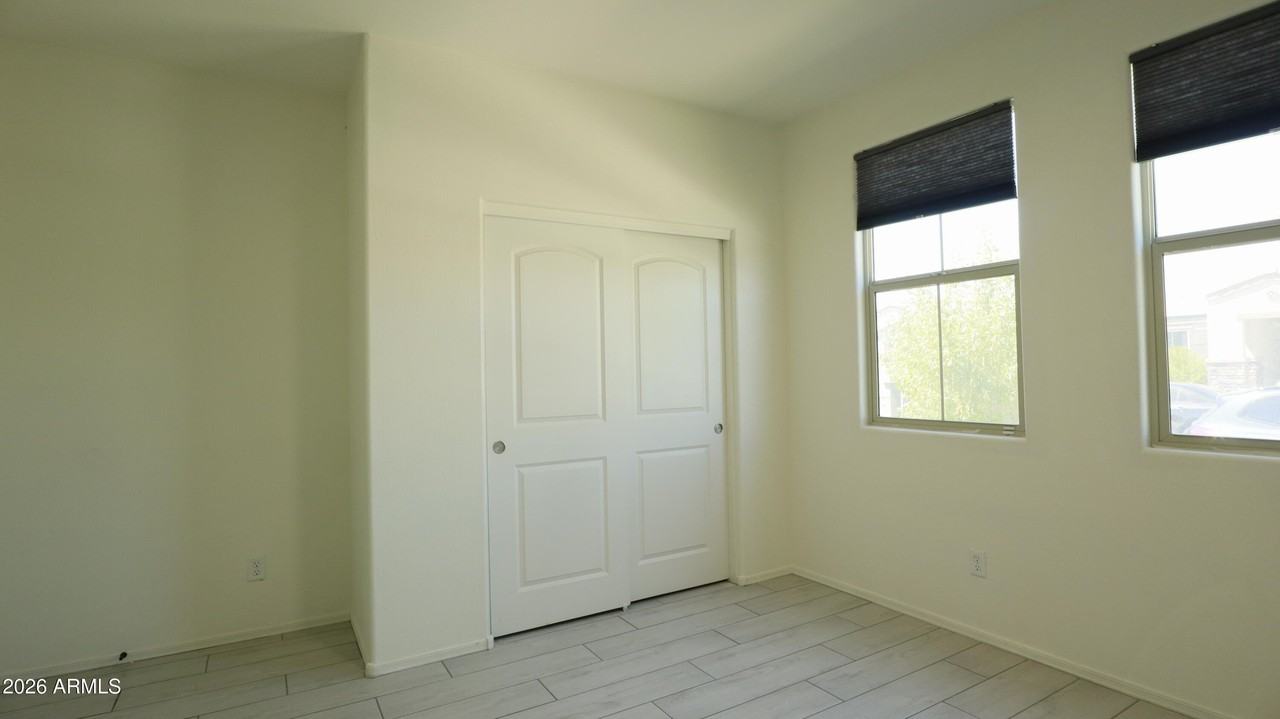 2413 W Sunland Ave - Photo 7 of 15
