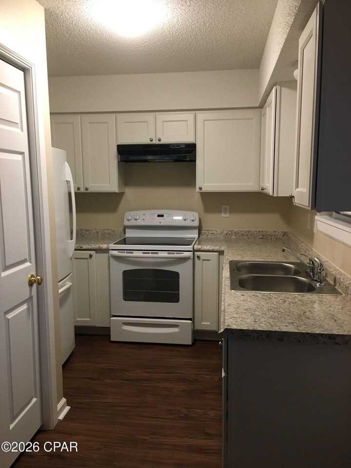 155 Reagan Rd #F1 - Photo 4 of 10