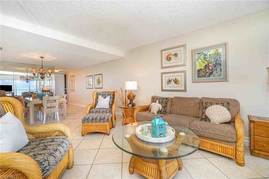 3443 Gulf Shore Blvd N Apt 609