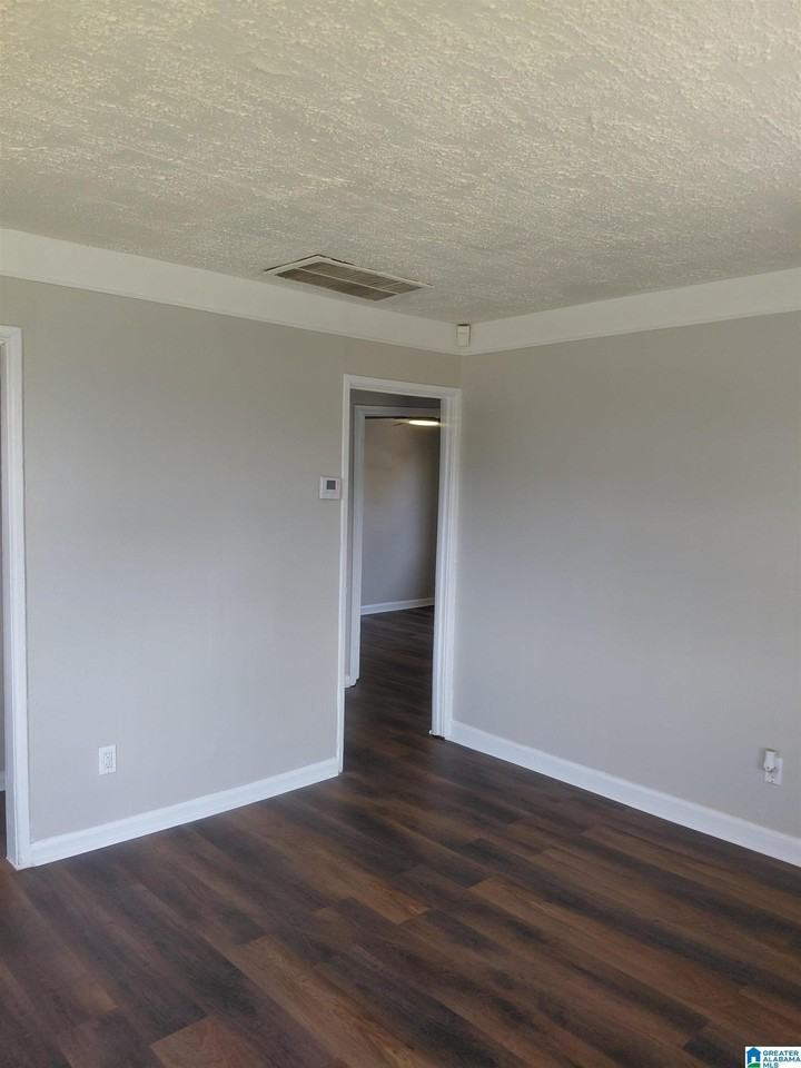 700 Attalla Pl - Photo 6 of 12