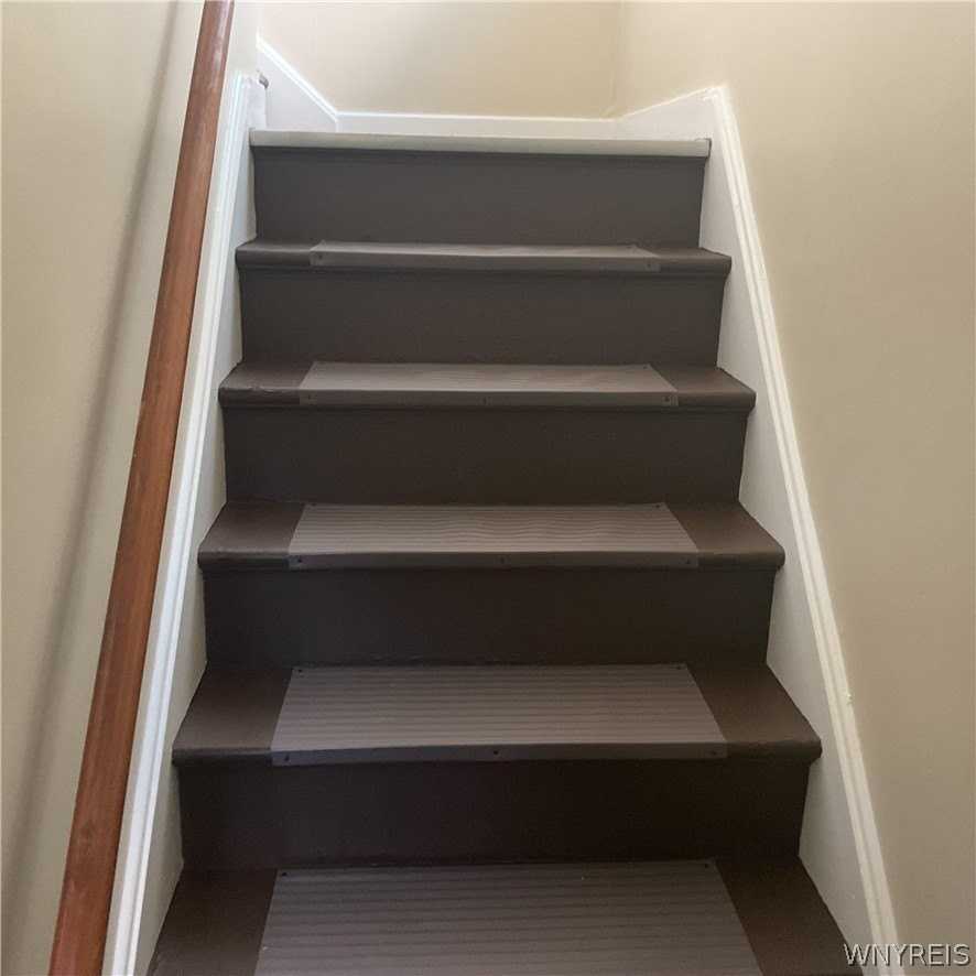 183 Hamilton Dr #2 - Photo 2 of 19