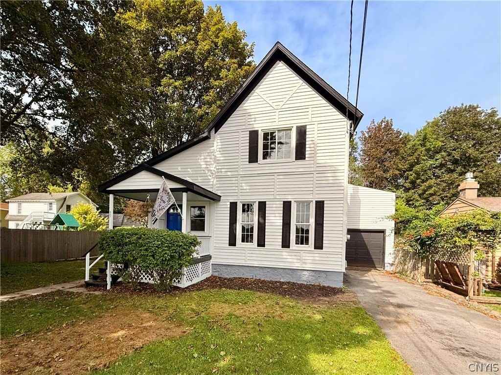 35 Elm St - Photo 2 of 19