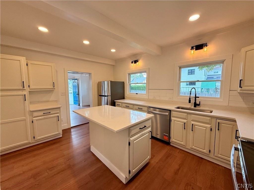 35 Elm St - Photo 6 of 19