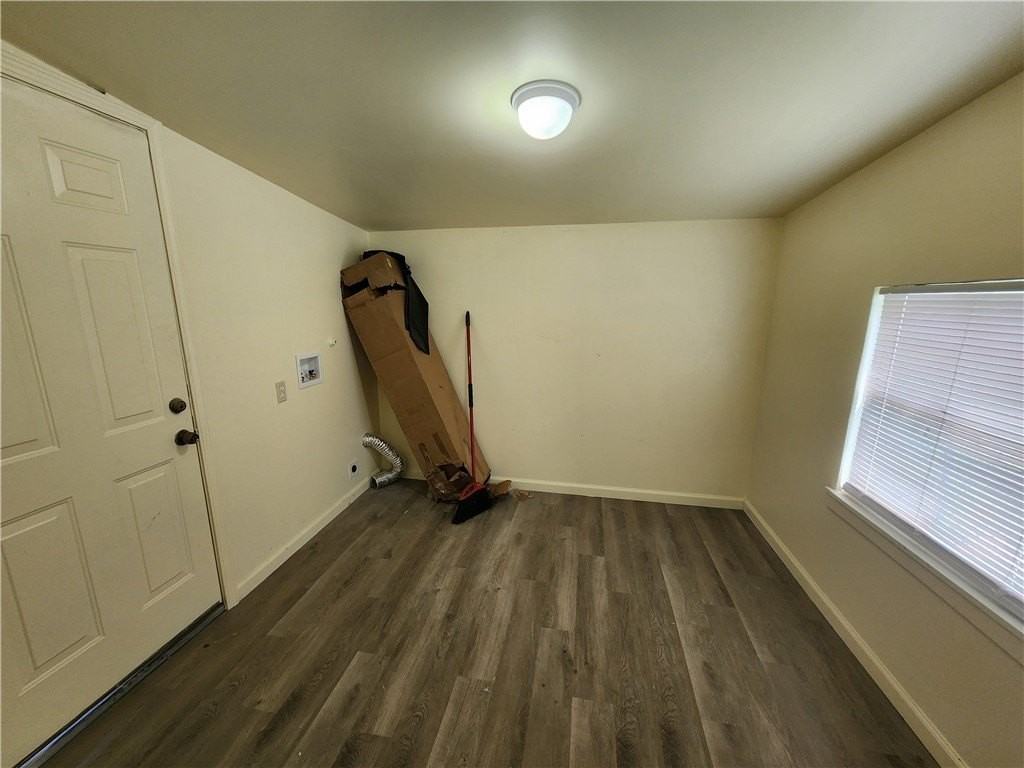 2301 Frederick Dr - Photo 7 of 7