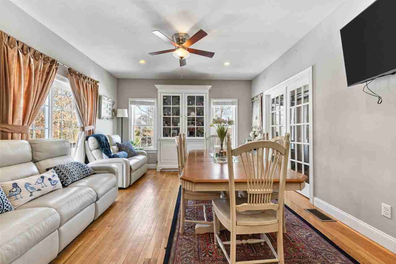 111 Sisters Cir - Photo 7 of 34