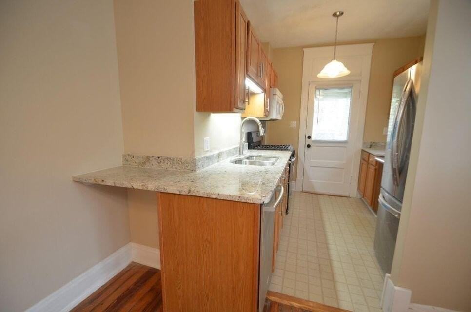 Hunter Ave #984-5 - Photo 5 of 17