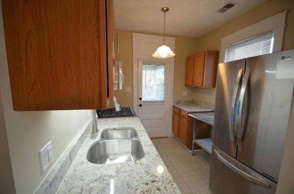 Hunter Ave #984-5 - Photo 6 of 17