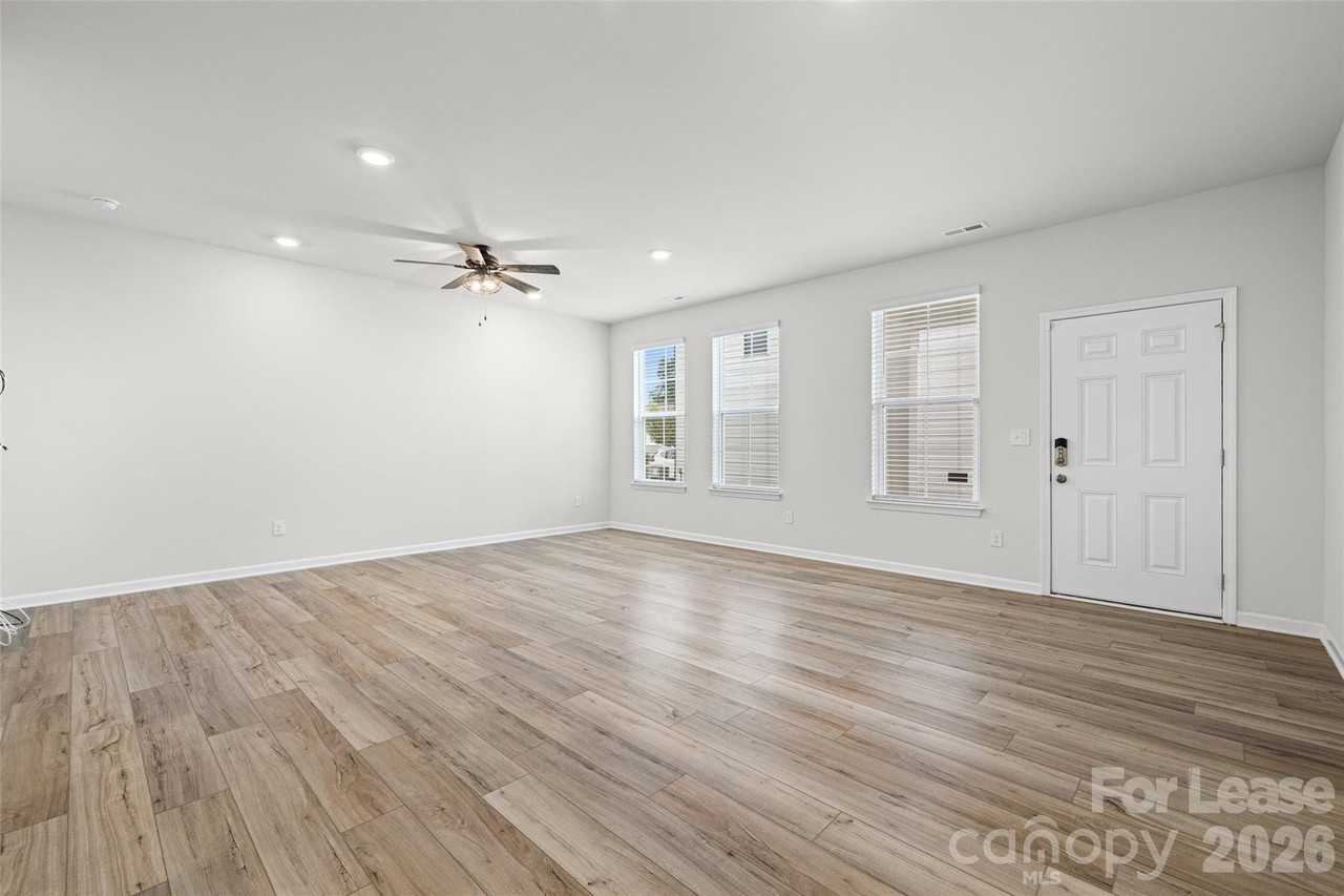 1927 Plath Top Rd - Photo 4 of 30