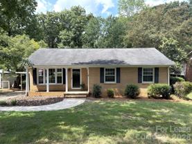 1427 Churchill Dr - Photo 1 of 1