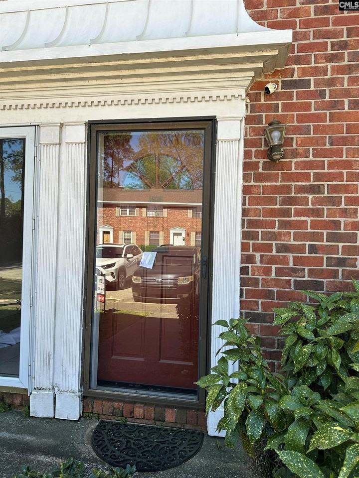 1908 Ashford Ln - Photo 2 of 14
