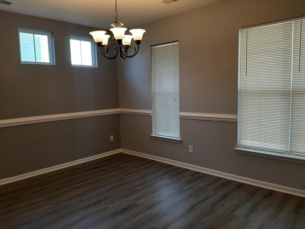 194 Avonshire Dr - Photo 5 of 21