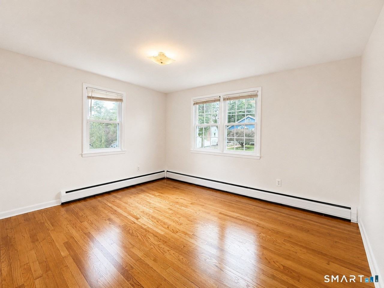 46 Myron Ave - Photo 2 of 9