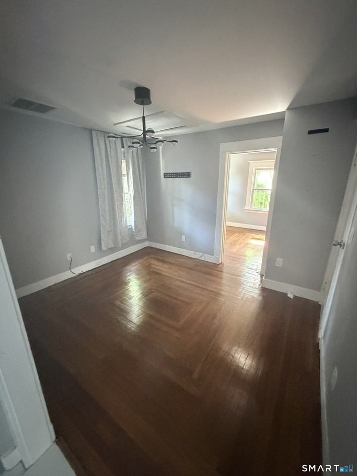 32 Alstrum St #1 - Photo 6 of 11